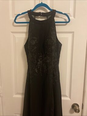 Elegant Black Halter Evening Dress